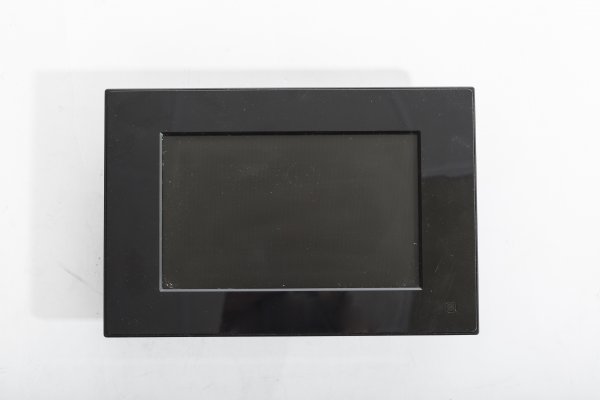 Digital picture frame